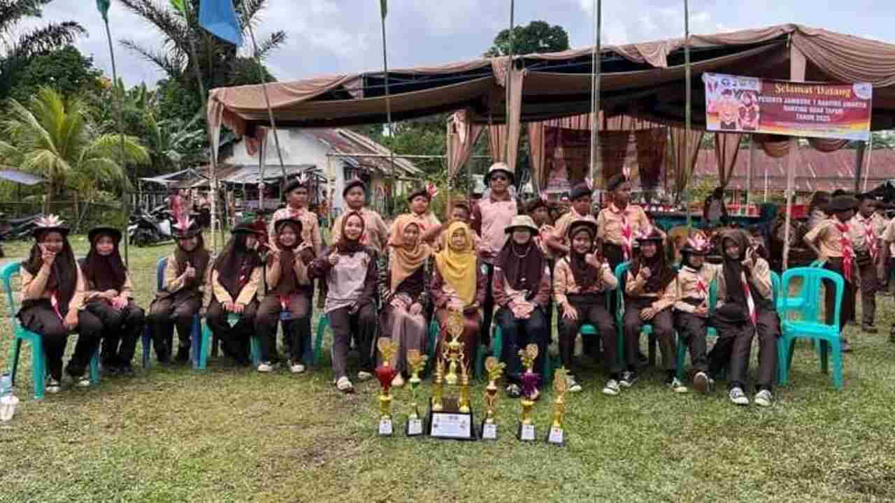 Kado Akhir Tahun, Murid SDN 1 Suak Tapeh Juara Umum Jamran