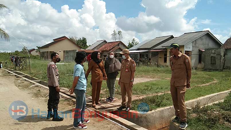 Bangun Siring Sepanjang 100 Meter