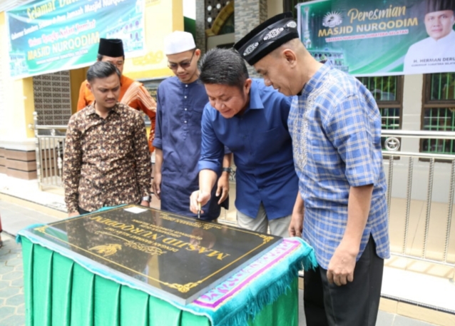 Herman Deru Safari Jumat di Masjid Nurqodim, Ini Pesannya pada Jamaah Masjid