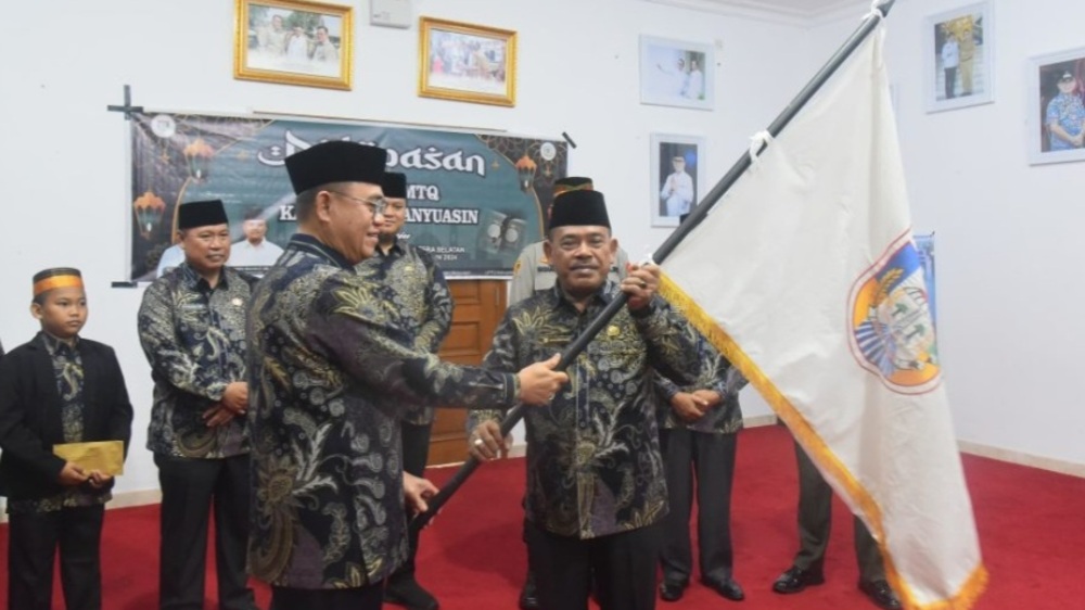 Pj Bupati Hani Syopiar Lepas Kafilah Banyuasin ke MTQ ke-30 Tingkat Provinsi Sumsel, Tak Lupa Sampaikan Pesan