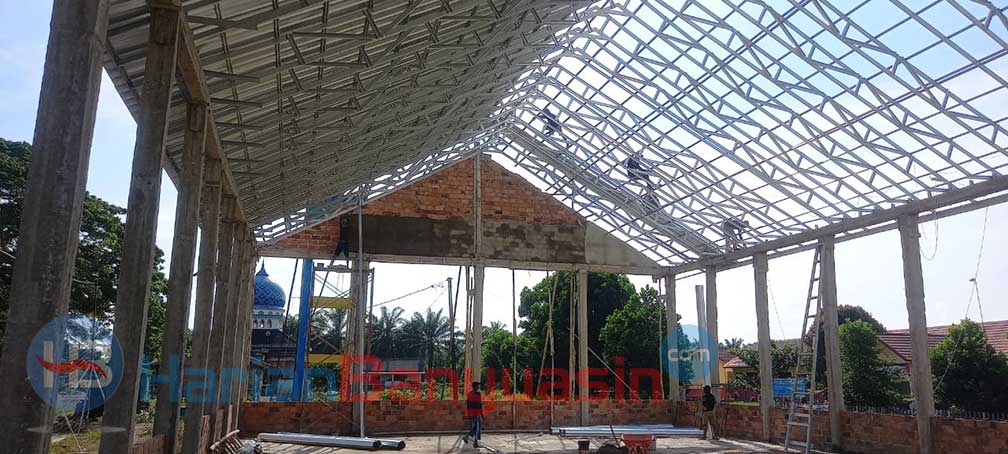 KP Permata Bangun Gedung Serba Guna