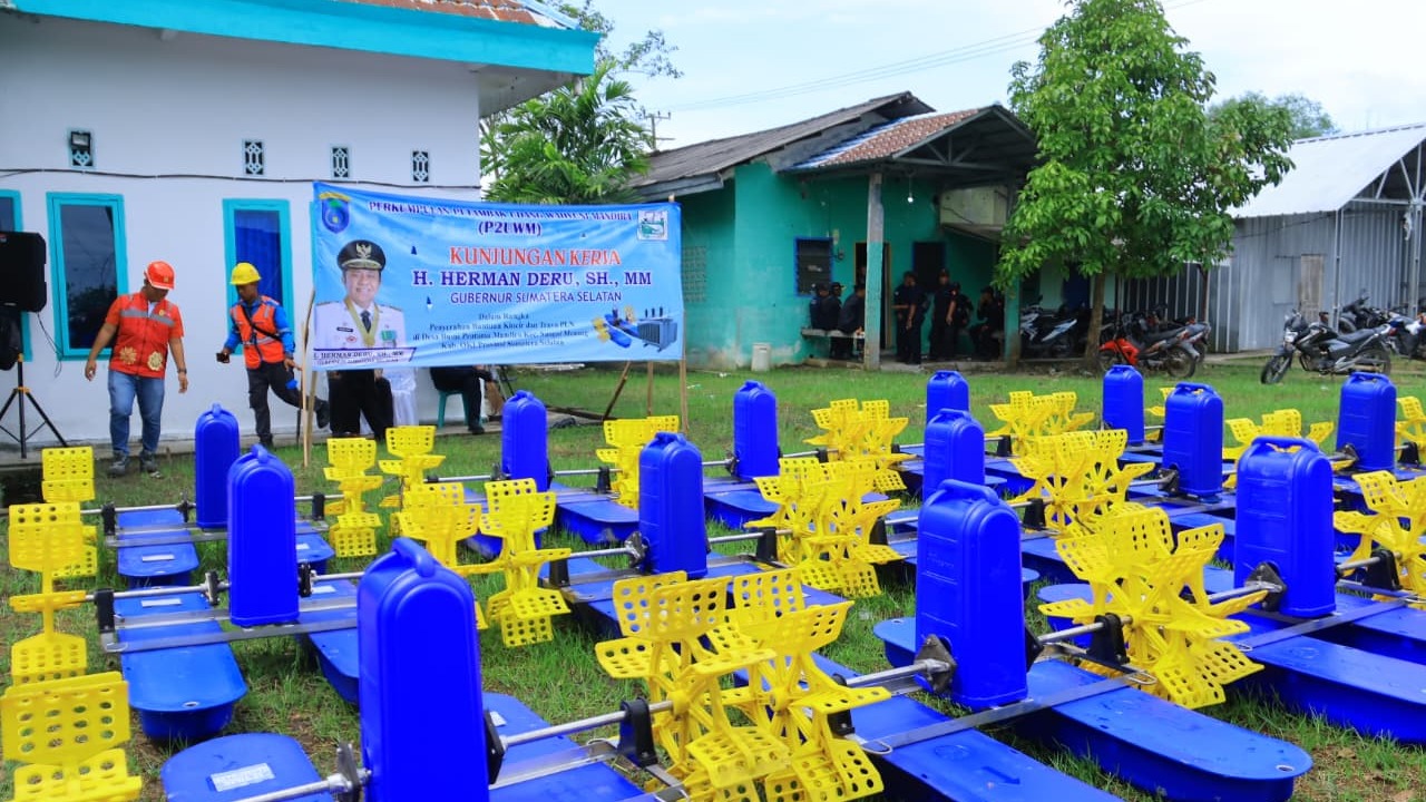 Herman Deru Optimalkan Tambak Udang OKI, Serahkan Kincir dan Perkuat Infrastruktur Listrik untuk Go Export