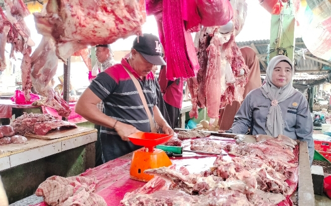 Jelang Lebaran Idul Adha, Pedagang Daging Lesu, Ini Penyebabnya
