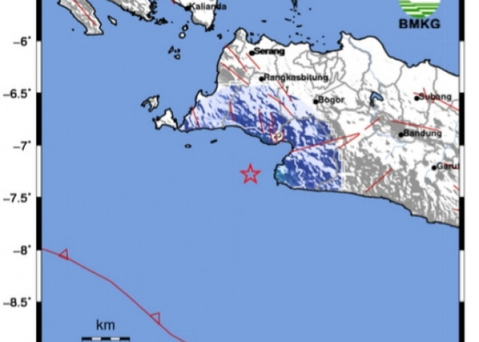 BREAKING NEWS: Gempa Bumi 4.4 Magnitudo Dirasakan di Sukabumi