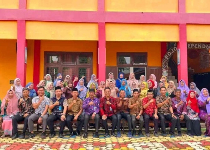 SMPN 1 Banyuasin III Peringati Hari Kartini