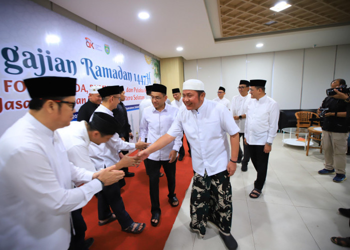 Sekda Sumsel Edward Candra Hadiri Pengajian Ramadhan di OJK Sumsel, Perkuat Silaturahmi dan Sinergi Pembanguna