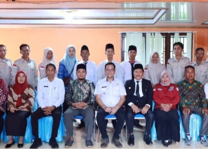 Perangkat Desa Sidang Emas Resmi Dilantik, Camat Banyuasin III Tekankan Amanah dan Pelayanan Prima