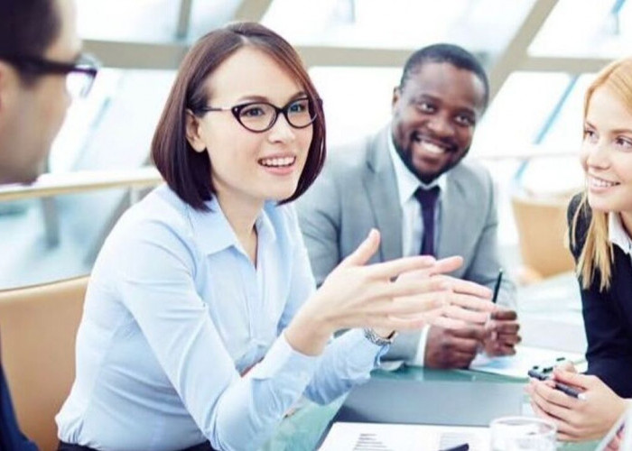 Bukan Sekadar Bicara! Ini Pentingnya Skill Komunikasi di Dunia Kerja