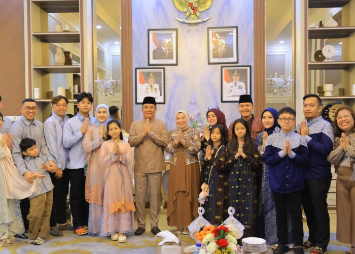 Wagub Sumsel Gelar Open House Idul Fitri di Rumah Dinas Wagub, Masyarakat Antusias Bersilaturahmi