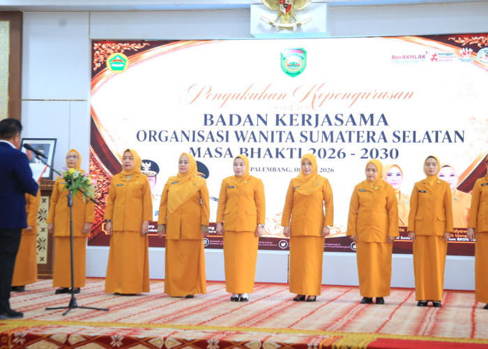 Herman Deru Kukuhkan Pengurus BKOW Sumsel, Tekankan Pentingnya Inovasi dan Kolaborasi Perempuan