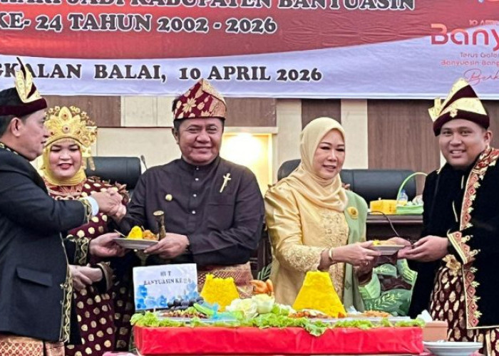 Sidang Paripurna HUT ke-24 Banyuasin, Rais Dapat Pujian Gubernur Hingga Candaan Soal Jodoh