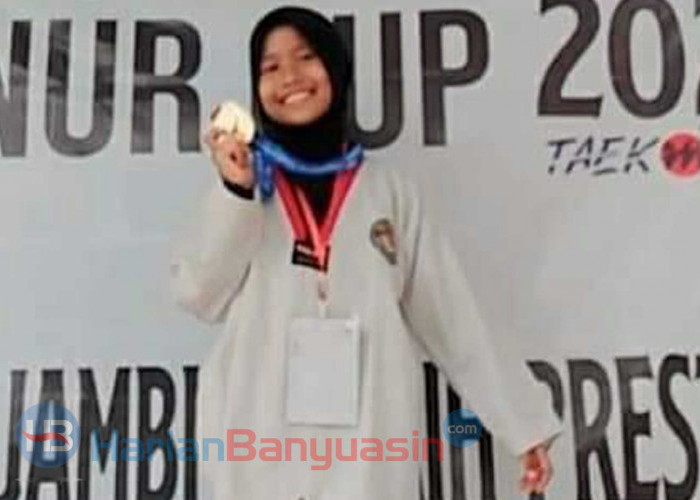 Siswi MI MU Raih Medali Emas Open Turnamen Gubernur Cup Jambi