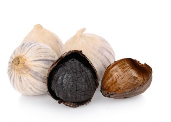 Turunkan Kolesterol Secara Alami? Bawang Hitam Bisa Jadi Pilihan