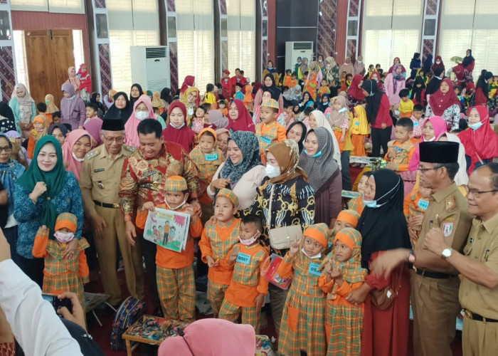 Harian Banyuasin-Sumeks Radio Sukses Gelar Lomba Mewarnai Ibu dan Anak