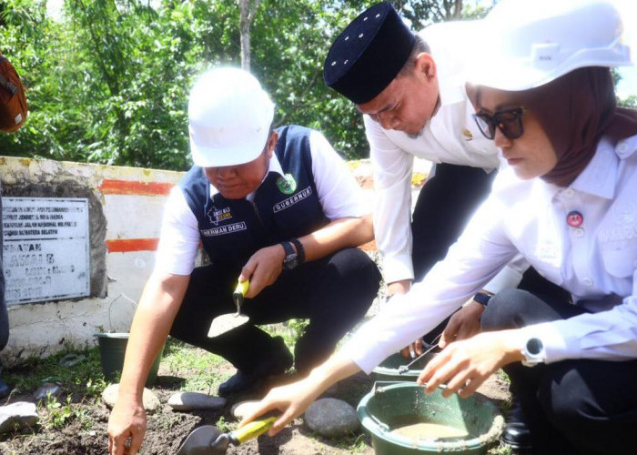 Herman Deru Resmikan Pembangunan Jembatan Air Lawai B