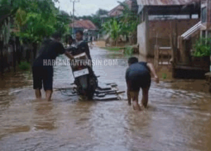 Banjir Rob Genangi Fasilitas Jalan di Rantau Bayur Banyuasin, Kepala Desa Minta Masyarakat Waspada