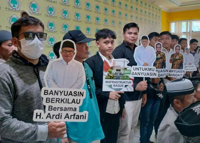 Usung Banyuasin Menyala, Ratusan Pendukung Hantarkan Ardi Arfani ke Partai Golkar 