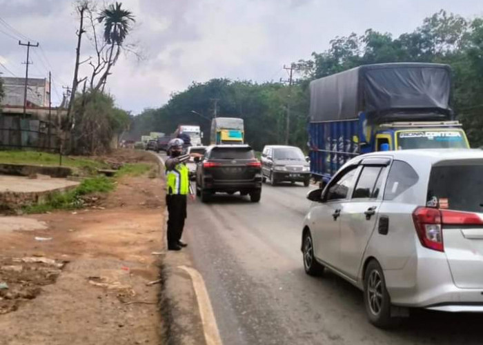 Volume Kendaraan di Jalintim Banyuasin Meningkat Jelang Nataru