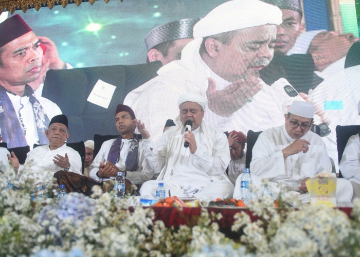 Herman Deru Hadiri Takziah 40 Hari Abdul Halim Ali, Ulama dan Tokoh Masyarakat Turut Mendoakan