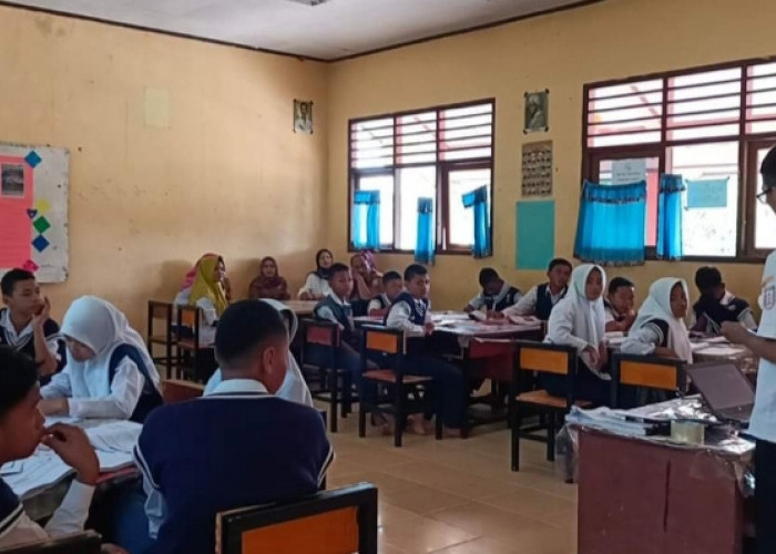 Lesson Study Pengimbasan CGP di SMPN 4 Banyuasin III