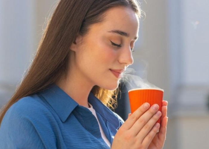 Rutin Minum Air Hangat Setiap Hari, Ini Dampaknya bagi Kesehatan Tubuh