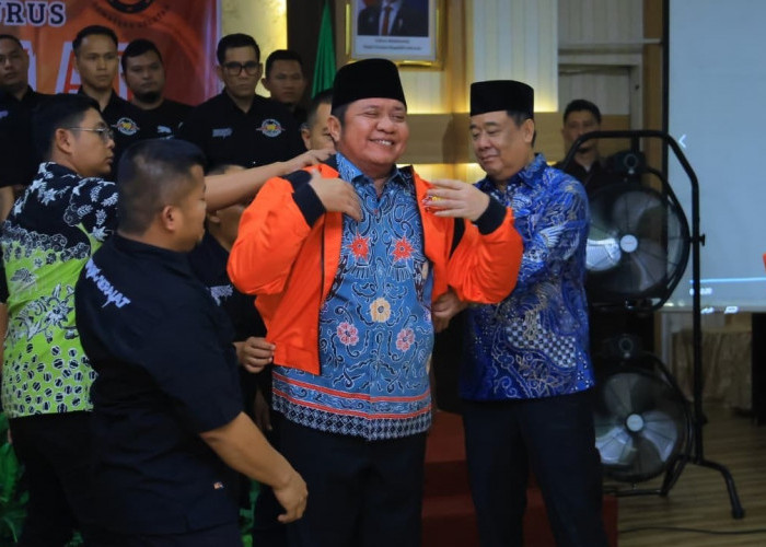 Herman Deru Kukuhkan Pengurus Tarung Derajat Sumsel, Dorong Pembinaan Atlet Berkarakter