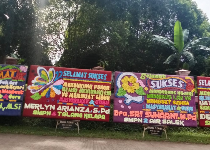 Deretan Karangan Bunga di Kejari Banyuasin, Dukungan Moral di Tengah Isu OTT