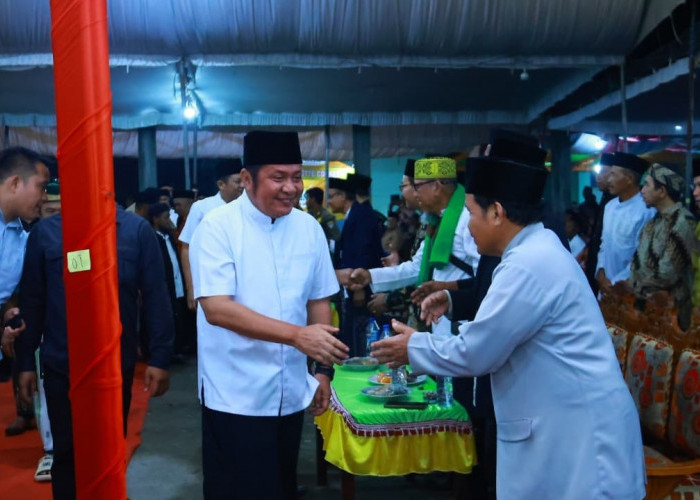 Gubernur Herman Deru Hadiri Haul Ulama di Lebak Rejo: Pesantren Berperan Membangun Karakter Bangsa