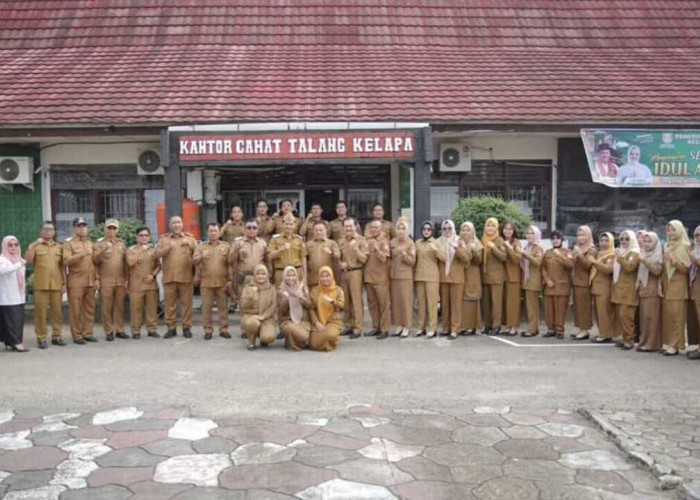 Apel Pagi Rutin, Camat Talang Kelapa Tekankan Disiplin dan Sinergi Kerja