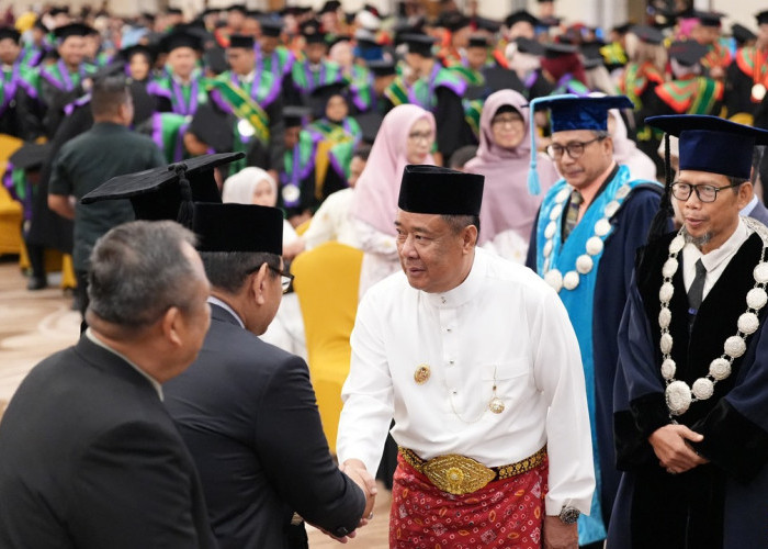 Wisuda ke-80 UMP, Wagub Cik Ujang Pesan Lulusan Jadi Agen Perubahan dan Penjaga Integritas
