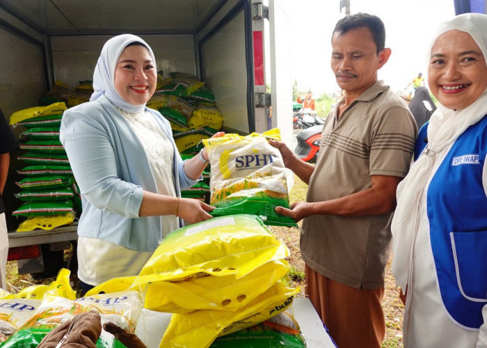 Lidyawati Cik Ujang Buka Pasar Murah Ramadhan, Ajak Perkuat Kepedulian Sosial kepada Masyarakat