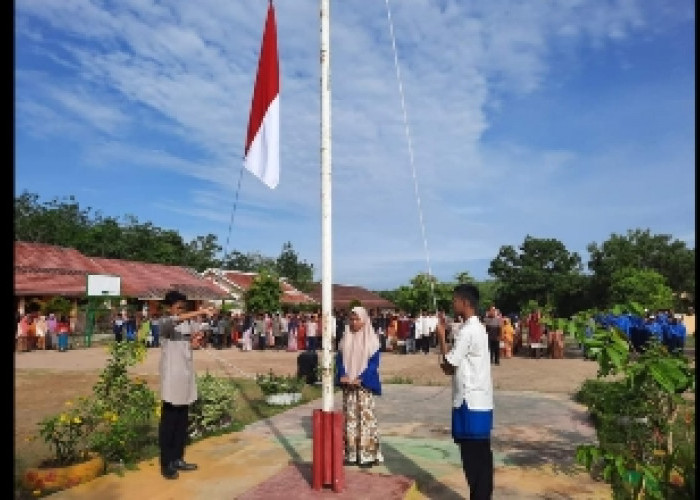 SMPN 4 Banyuasin III Peringati Hari Pahlawan