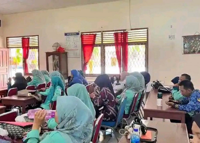 Persiapkan Asesmen, SMPN 1 Banyuasin III Gelar Rapat