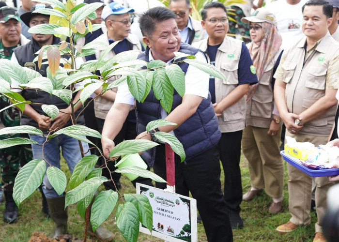 Buka Festival Kehutanan UIN Raden Fatah, Herman Deru Ingatkan Bahaya Karhutla dan Perubahan Iklim