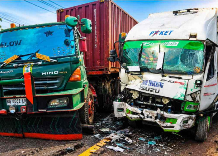 Kecelakaan Truk Box vs Kontainer di Banyuasin III, Arus Jalintim Sempat Macet