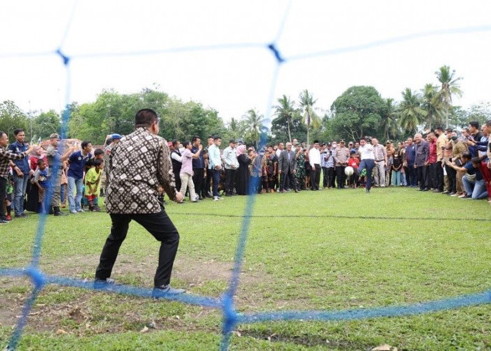Turnamen Sepakbola Road To Gubernur Cup, Herman Deru : Komitmen Pemprov Sumsel Cari Bibit Pesepakbola Andal