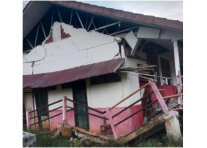 Tiang Penyangga Patah, Bangunan SDN 17 Tungkal Ilir Banyuasin Ambruk