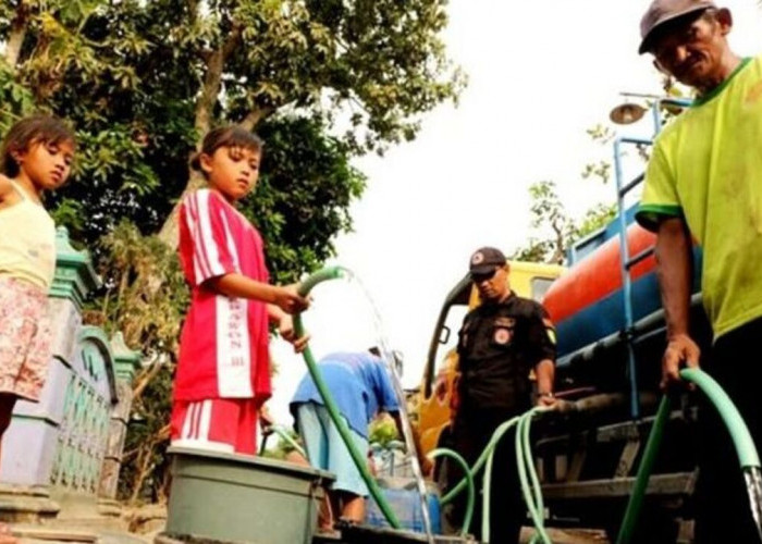 Krisis Air Bersih Melanda Sejumlah Daerah, Warga Kesulitan Penuhi Kebutuhan Sehari-hari