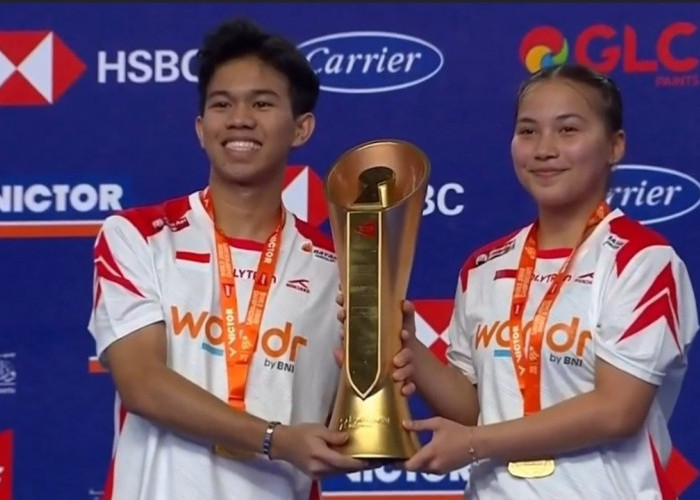 Luar Biasa! Luthfi/Dian Juara Dunia Junior 2026 Usai Menangi Duel Dramatis Lawan China