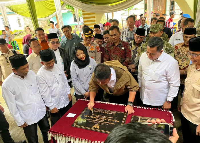 Jalan Impian Warga Sembawa Kini Mulus, Bupati dan Gubernur Resmikan Jalan Sangaji
