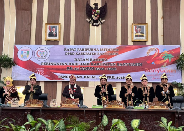 Rais Pimpin Paripurna HUT ke-24 Banyuasin, Dipuji Gubernur hingga Diselingi Candaan Hangat