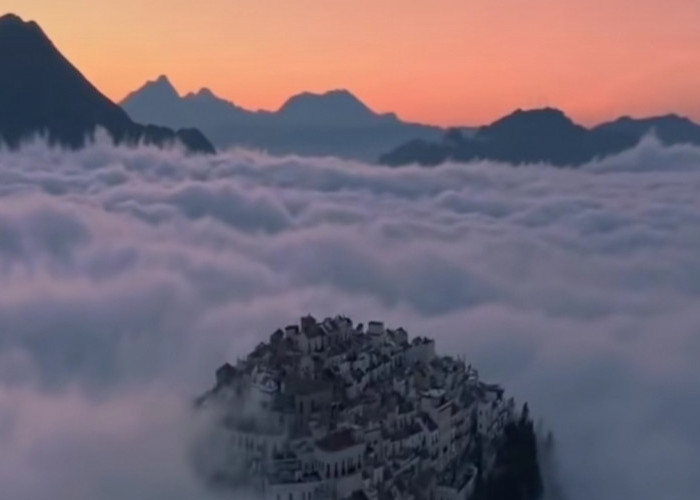 Dijuluki Kota di Atas Awan, Rotondella Tawarkan Keindahan Alam yang Sulit Dilupakan