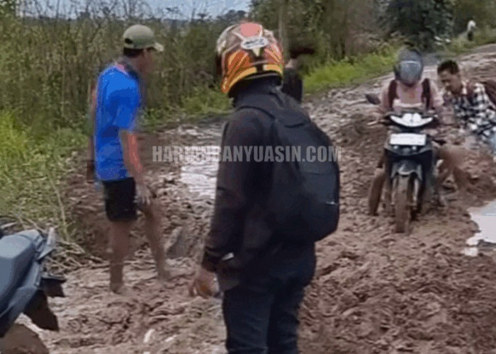 Berlabel Lumbung Pangan Nasional, Tapi Akses Jalan Kecamatan Muara Telang Banyuasin Bikin Masyarakat Menjerit