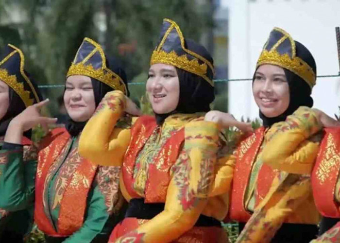 Kekayaan Budaya Aceh! Kenali Ratoeh Jaroe, Tarian yang Bikin Terpukau!