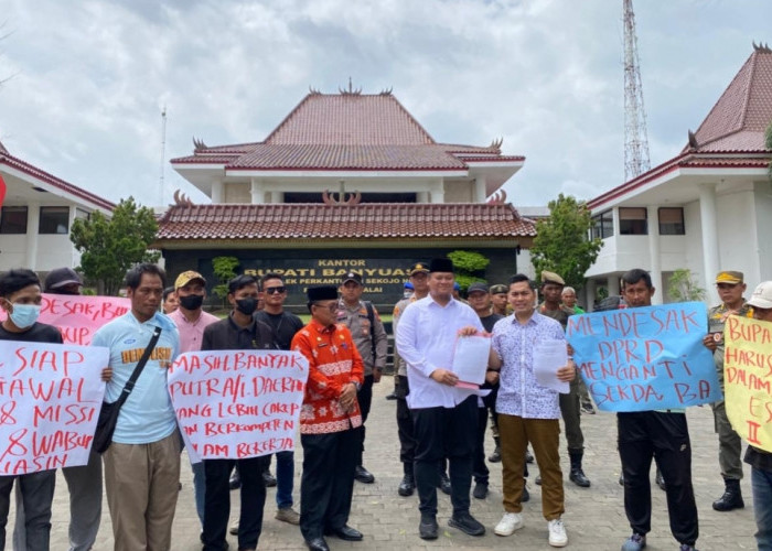 Aliansi Mahasiswa dan Pemuda Hukum Sumsel Gelar Aksi Demo di Kantor Bupati Banyuasin, Ini Tuntutannya!