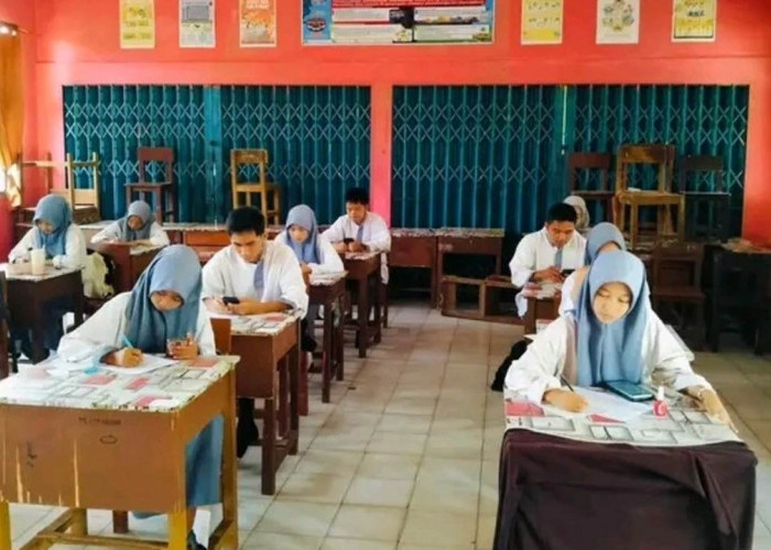 Momen Krusial 5 Hari! Siswa Kelas XII SMANTIBA Berjuang di UAS Penentu Kelulusan