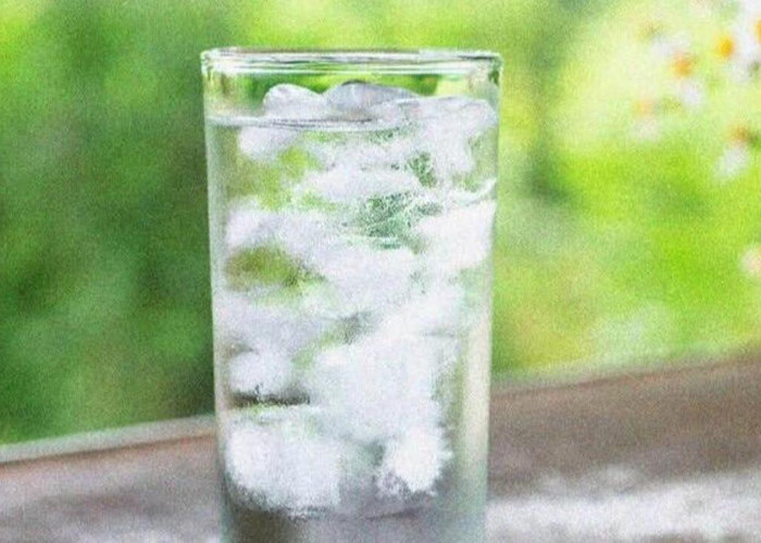 Jarang Minum Air Putih? Ini Dampak Buruknya bagi Kesehatan Tubuh
