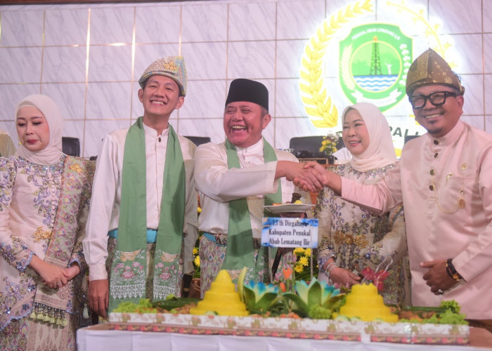 Paripurna HUT ke-13 PALI, Gubernur HD Dorong PALI Jadi Segitiga Emas Sumsel