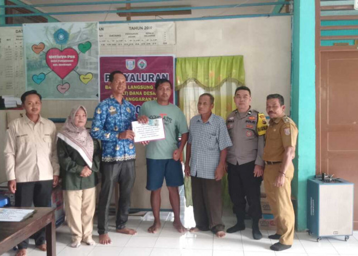 Pembagian BLT Dana Desa Januari–April 2026 di Desa Purwosari, Warga Terbantu Penuhi Kebutuhan. 