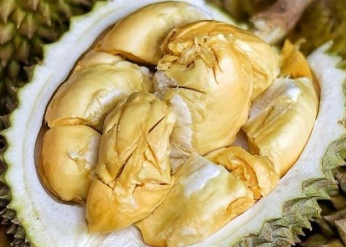 Tips Membelah Durian yang Aman, Pemula Langsung Bisa